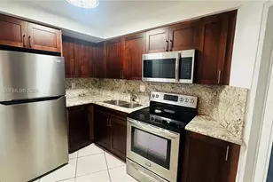 1701 NE Miami Gardens Dr, Miami, FL 33179 - Photo 1