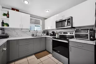 2829 Indian Creek Dr, Miami Beach, FL 33140 - Photo 11