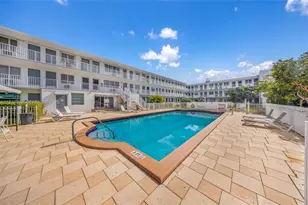 15610 NE 6th Ave, Miami, FL 33162 - Photo 19