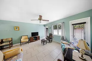 15610 NE 6th Ave, Miami, FL 33162 - Photo 3