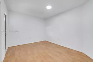 8725 SW 158th Pl, Miami, FL 33193 - Photo 25