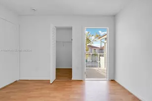 8725 SW 158th Pl, Miami, FL 33193 - Photo 27