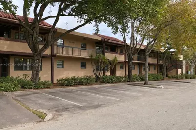 20851 San Simeon Way #202, Miami, FL 33179 - Photo 1