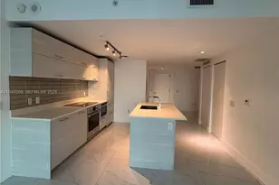 650 NE 32nd St, Miami, FL 33137 - Photo 7