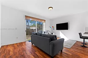 836 SW 154th Path, Miami, FL 33194 - Photo 5