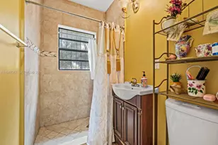 2830 SW 17th St, Miami, FL 33145 - Photo 11