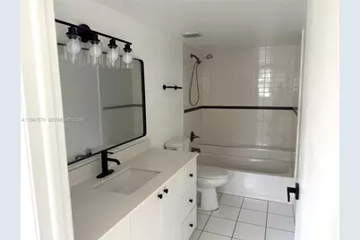 8323 Lake Dr #406, Doral, FL 33166 - Photo 7