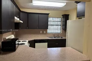 3610 SW 112th Ave, Miami, FL 33165 - Photo 3