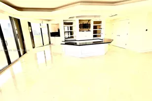 2000 Island Blvd, Aventura, FL 33160 - Photo 9