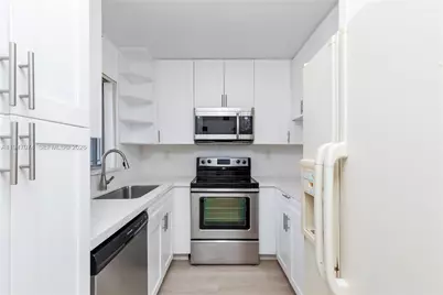 1700 NW N River Dr #708, Miami, FL 33125 - Photo 7