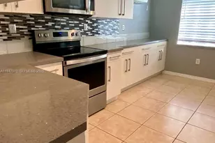 2322 NW 166th Ave, Pembroke Pines, FL 33028 - Photo 13