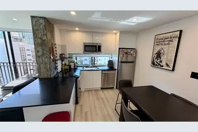 16919 N Bay Rd #915, Sunny Isles Beach, FL 33160 - Photo 9