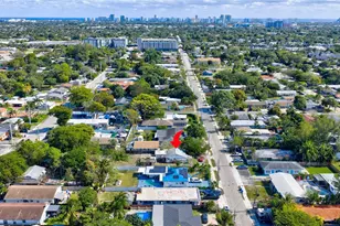 719 NE 37th St, Oakland Park, FL 33334 - Photo 15