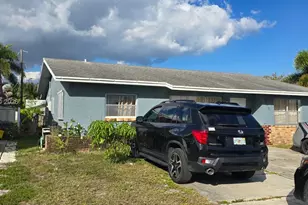 565 NW 54th St, Boca Raton, FL 33487 - Photo 21