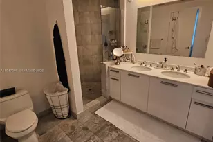 1060 Brickell Ave, Miami, FL 33131 - Photo 19