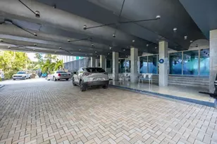 5055 Collins Ave, Miami Beach, FL 33140 - Photo 21