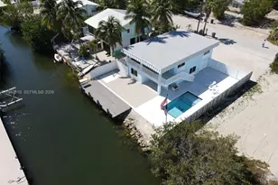 27346 Martinique Ln, Middle Keys, FL 33042 - Photo 9