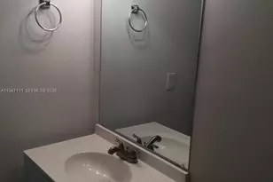 10303 NW 9th St Cir, Miami, FL 33172 - Photo 17