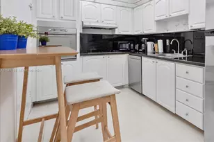 3801 S Ocean Dr, Hollywood, FL 33019 - Photo 9