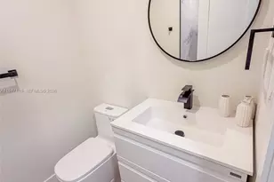 9202 NW 81st Ct, Tamarac, FL 33321 - Photo 19