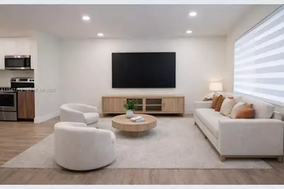 9202 NW 81st Ct, Tamarac, FL 33321 - Photo 7