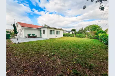 9202 NW 81st Ct, Tamarac, FL 33321 - Photo 25