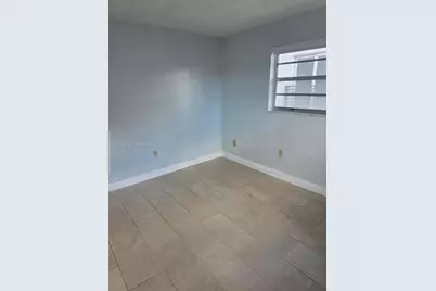 1575 NW 1st St #3, Miami, FL 33125 - Photo 11