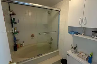 16565 NE 26th Ave, North Miami Beach, FL 33160 - Photo 19