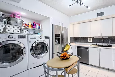 2800 N 46th Ave #A307, Hollywood, FL 33021 - Photo 25