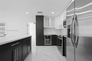 317 NW 27th St, Wilton Manors, FL 33311 - Photo 5