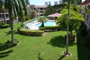 581 Blue Heron Dr, Hallandale Beach, FL 33009 - Photo 23