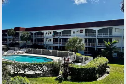 581 Blue Heron Dr #302-B, Hallandale Beach, FL 33009 - Photo 37