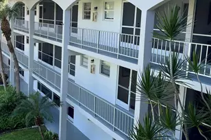 581 Blue Heron Dr, Hallandale Beach, FL 33009 - Photo 5