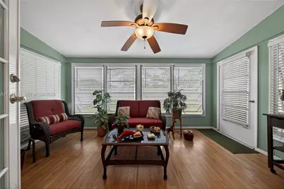 150 SE 5th Ct, Pompano Beach, FL 33060 - Photo 21