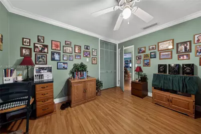 150 SE 5th Ct, Pompano Beach, FL 33060 - Photo 25