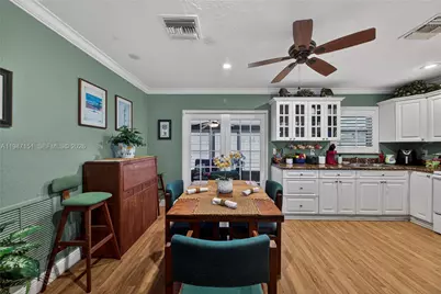 150 SE 5th Ct, Pompano Beach, FL 33060 - Photo 17