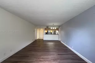 8100 Geneva Ct, Doral, FL 33166 - Photo 5