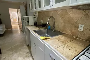 635 8th St, Miami Beach, FL 33139 - Photo 15