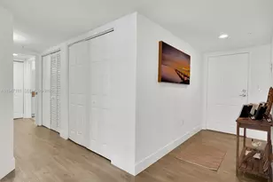 1155 Brickell Bay Dr, Miami, FL 33131 - Photo 7