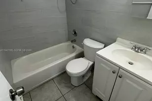 1545 NW 8th Ave, Miami, FL 33136 - Photo 3