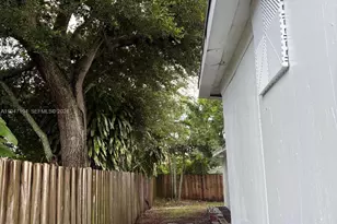 6104 SW 33rd St, Miramar, FL 33023 - Photo 25