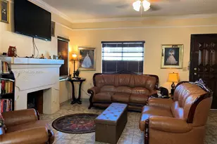 1352 SW 16th St, Miami, FL 33145 - Photo 9