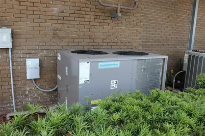 940 Deltona Blvd, Deltona, FL 32725 - Photo 9