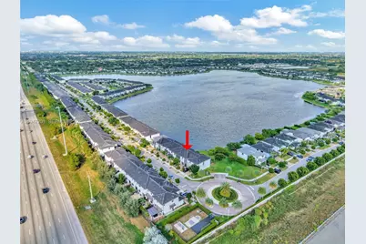 15481 NW 91st Ct, Miami Lakes, FL 33018 - Photo 9