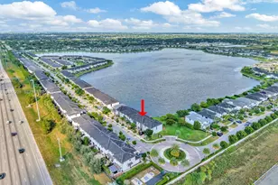 15481 NW 91st Ct, Miami Lakes, FL 33018 - Photo 9