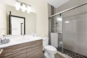 15481 NW 91st Ct, Miami Lakes, FL 33018 - Photo 37