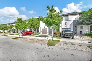 15481 NW 91st Ct, Miami Lakes, FL 33018 - Photo 33