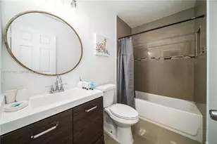 1250 NE 110th St, Miami, FL 33161 - Photo 23