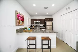 1250 NE 110th St, Miami, FL 33161 - Photo 15