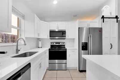 1959 SE 10th St, Homestead, FL 33035 - Photo 11